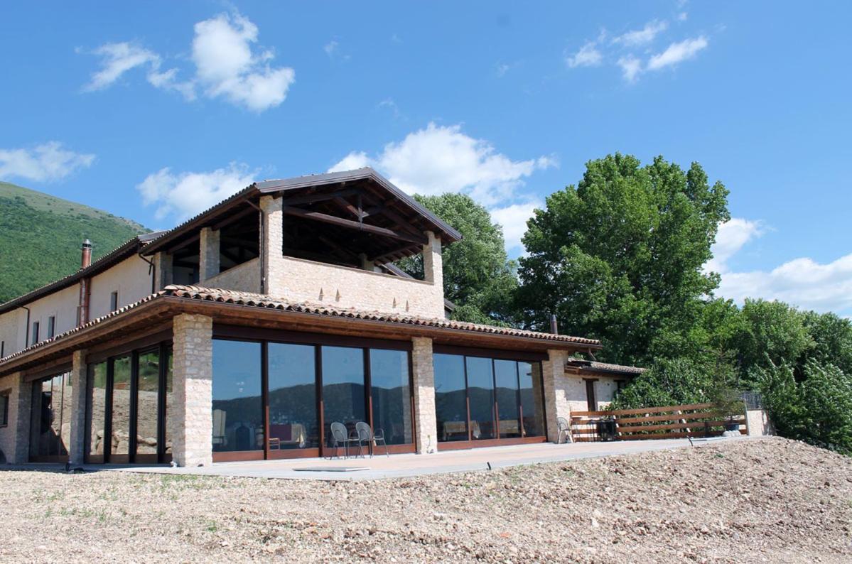 Agriturismo Il Casale Degli Amici Norcia Exterior foto